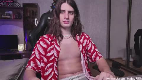 julian_cassablanca online show from January 17, 11:30 pm