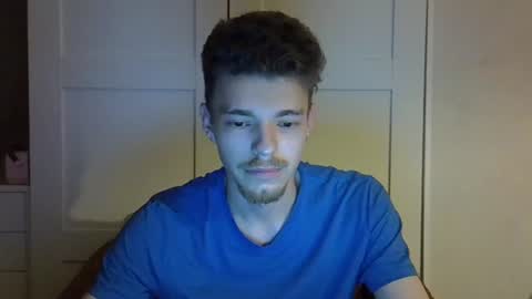 julian_velvet online show from June 28, 7:53 pm