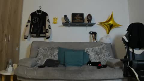 Snapshot of julian_wallace chatting on October 3, 3:20 pm julian_wallace online show from October 3, 3:20 pm