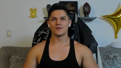 Snapshot of julian_wallace chatting on October 10, 8:46 am julian_wallace online show from October 10, 8:46 am