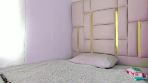 Julian online show from June 11, 7:56 pm