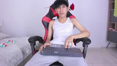 Julian online show from July 20, 7:38 pm