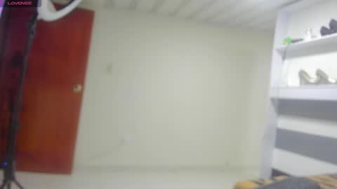 Snapshot of juliana__01 chatting on December 19, 3:02 am Juliana 01 online show from December 19, 3:02 am