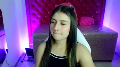 juliana_diamond_ online show from July 18, 3:11 am
