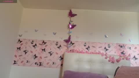 juliana_js_ online show from February 20, 6:41 pm