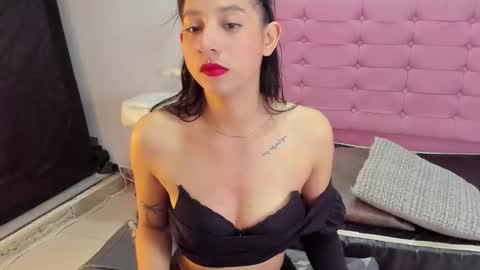 Juliana online show from September 17, 5:47 pm