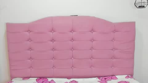 Juliana online show from November 19, 11:54 am