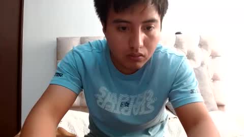 Julian online show from November 11, 8:31 pm