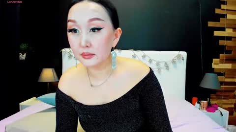 Snapshot of julianna_jamii chatting on February 4, 11:27 am Julianna online show from February 4, 11:27 am