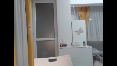 Snapshot of julianroyce chatting on November 12, 7:03 pm JulianRoyce online show from November 12, 7:03 pm