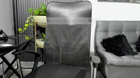 Snapshot of juliansexxx16 chatting on December 22, 5:53 pm Julian online show from December 22, 5:53 pm