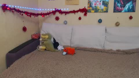 Snapshot of juliasane_ chatting on December 29, 12:45 pm Jul online show from December 29, 12:45 pm