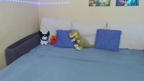 Snapshot of juliasane_ chatting on January 4, 9:21 am Jul online show from January 4, 9:21 am