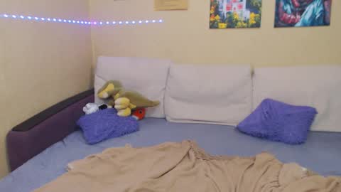 Snapshot of juliasane_ chatting on January 7, 9:03 pm Jul online show from January 7, 9:03 pm