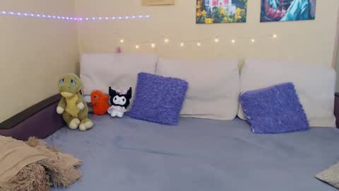 Snapshot of juliasane_ chatting on January 15, 11:00 am Jul online show from January 15, 11:00 am