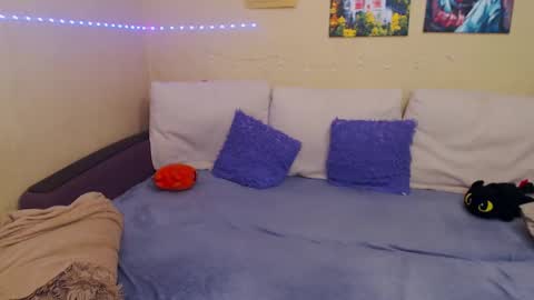 Snapshot of juliasane_ chatting on March 1, 3:05 pm Jul online show from March 1, 3:05 pm