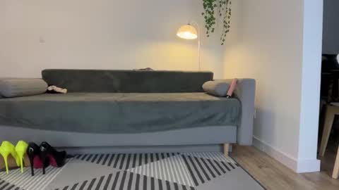 Julia online show from September 20, 8:32 pm