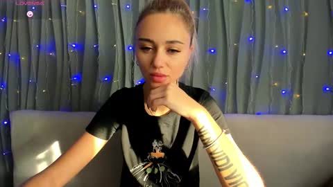 Snapshot of juliastar41 chatting on October 31, 3:07 am Yulya online show from October 31, 3:07 am