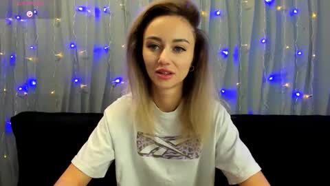 Snapshot of juliastar41 chatting on November 15, 3:26 am Yulya online show from November 15, 3:26 am