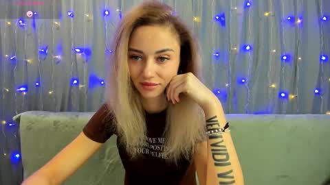 Snapshot of juliastar41 chatting on November 25, 3:17 am Yulya online show from November 25, 3:17 am