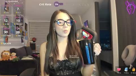 Snapshot of julidavila chatting on October 29, 11:06 pm Jeimy Help me to reach 100 thumbs up online show from October 29, 11:06 pm