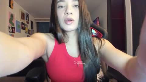 Snapshot of julidavila chatting on November 17, 12:49 am Jeimy Help me to reach 100 thumbs up online show from November 17, 12:49 am