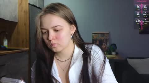 Snapshot of julidropp chatting on January 22, 7:03 pm julidropp online show from January 22, 7:03 pm