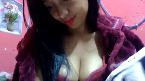 Snapshot of julie0612 chatting on June 10, 6:40 pm julie0612 online show from June 10, 6:40 pm