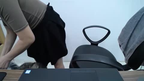 Snapshot of julie9x chatting on November 17, 8:31 am julie9x online show from November 17, 8:31 am