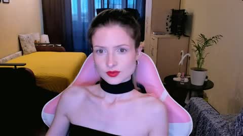 Snapshot of julie_flores chatting on May 24, 2:00 pm Julie online show from May 24, 2:00 pm