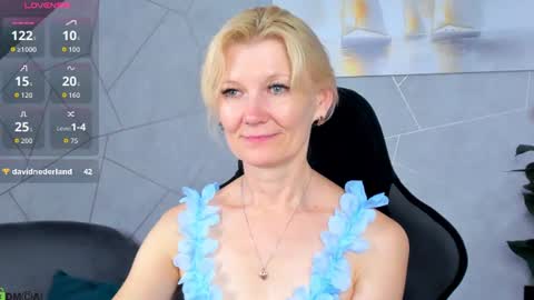 Julie Lucasss online show from August 1, 12:32 am