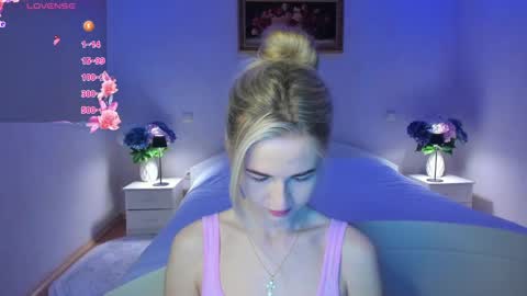 julieblazex online show from May 22, 8:36 pm