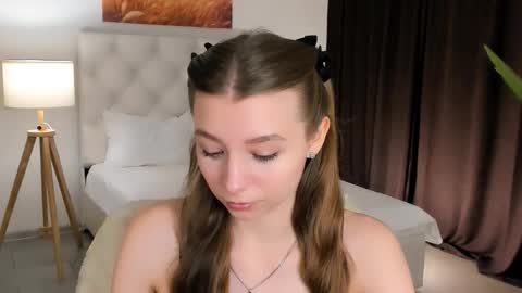 juliedaniel online show from October 29, 8:16 am