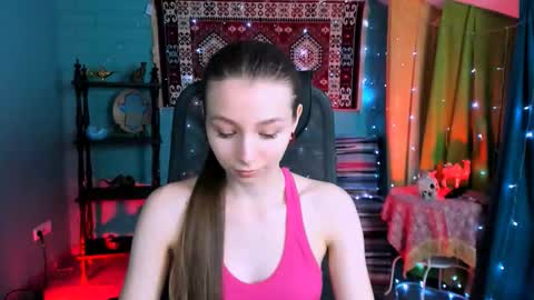 juliedaniel online show from February 9, 8:07 am