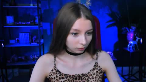 Snapshot of juliedaniel chatting on May 14, 4:41 am juliedaniel online show from May 14, 4:41 am