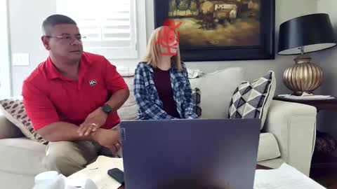 Julie Holliday online show from November 4, 8:19 pm