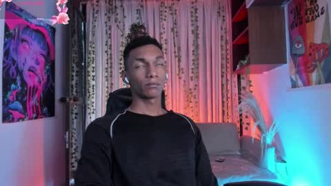 Julien online show from January 7, 11:23 am