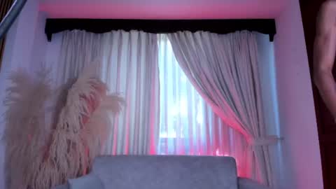Snapshot of juliensaint_ chatting on July 28, 12:48 pm Julien online show from July 28, 12:48 pm