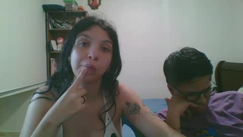 Snapshot of julieta969028 chatting on April 18, 3:43 am Nati online show from April 18, 3:43 am