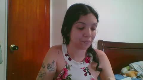 Snapshot of julieta969028 chatting on April 29, 9:54 pm Nati online show from April 29, 9:54 pm
