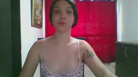 Snapshot of julieta969028 chatting on May 30, 9:56 pm Nati online show from May 30, 9:56 pm