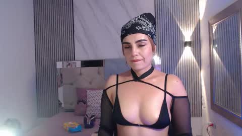 julieta__fox_ online show from December 20, 3:24 am