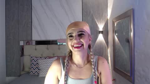 julieta__fox_ online show from February 4, 2:17 am