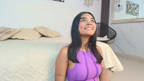 Snapshot of julieta_aguilar chatting on December 17, 7:26 pm Juli online show from December 17, 7:26 pm