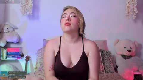 Juli  online show from January 13, 4:07 am