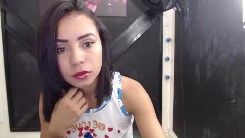 julieta_fn online show from March 12, 12:57 pm