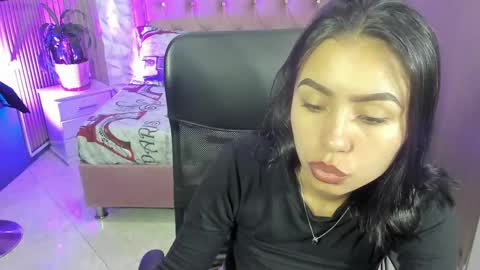 Snapshot of julieta_fn chatting on May 30, 3:09 pm julieta_fn online show from May 30, 3:09 pm