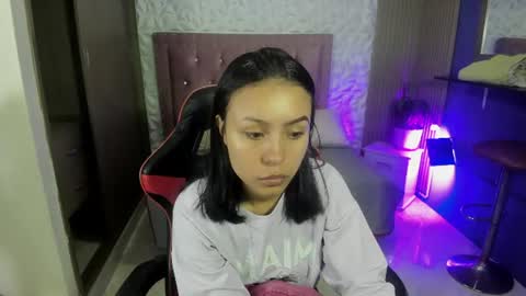 julieta_fn online show from July 16, 12:55 pm
