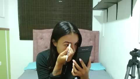 julieta_fn online show from July 24, 2:37 pm