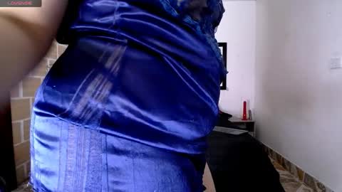 Snapshot of julieta_rodriguez chatting on May 23, 3:49 pm Julieta Rodriguez online show from May 23, 3:49 pm